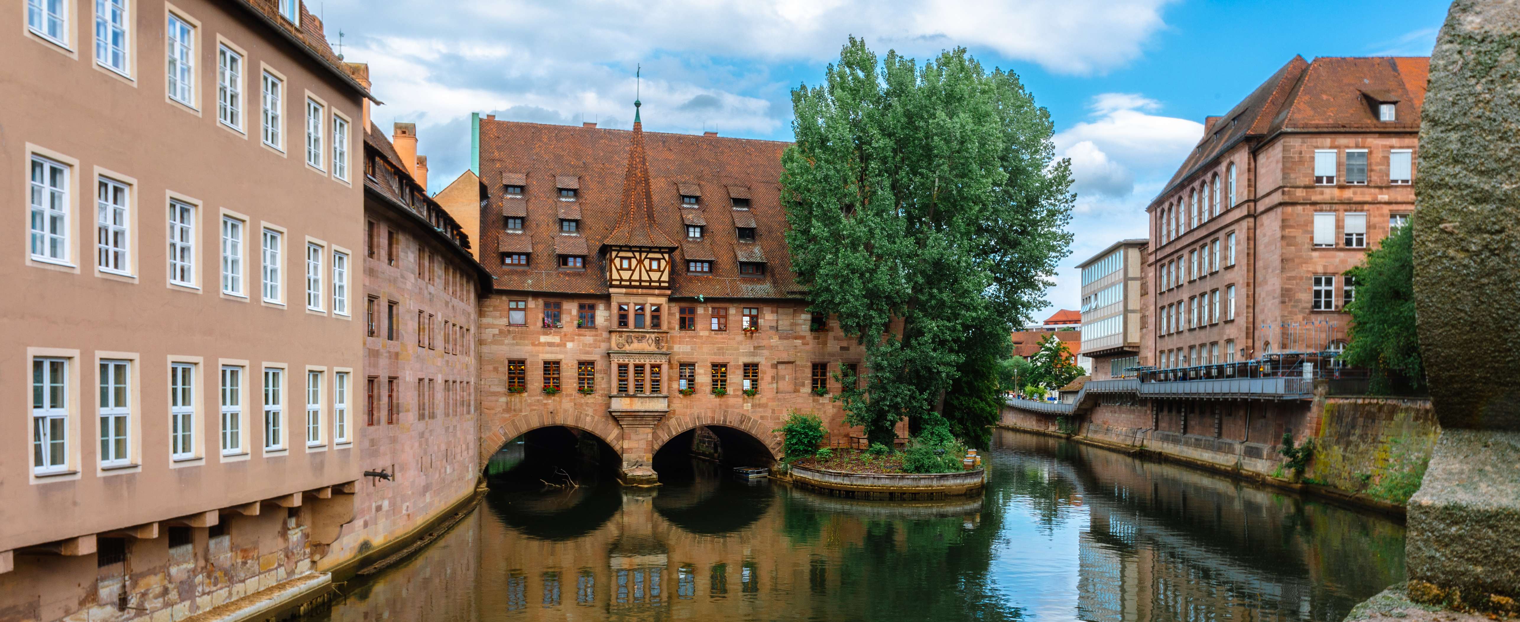Nürnberg Heilig-Geist-Spital über der Pegnitz